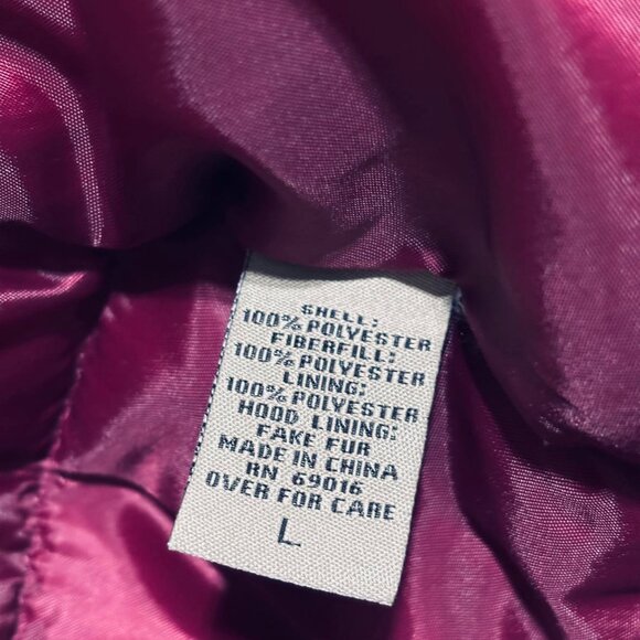 Women’s Large Berry Colored puffer vest with removable hood - Picture 6 of 6